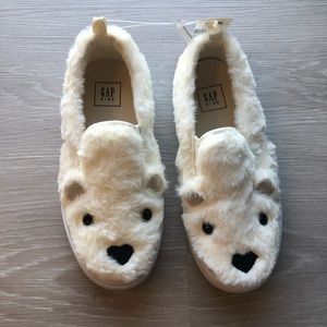 NWT Gap kids polar bear slip on sneakers